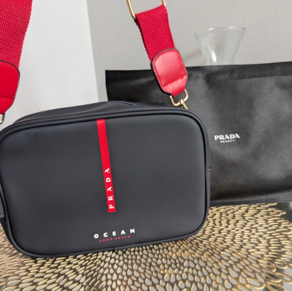 Prada - Picture 7 of 14